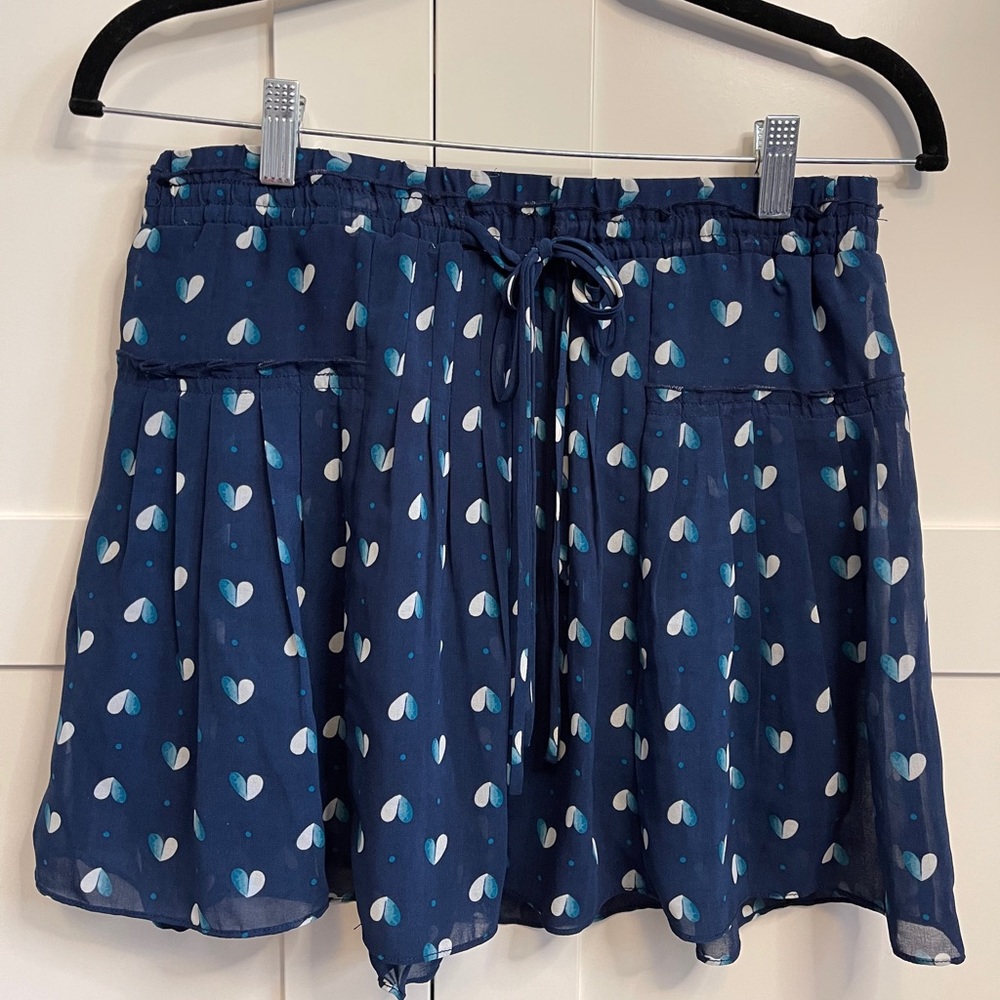 American Eagle Pleated Heart Print Skirt